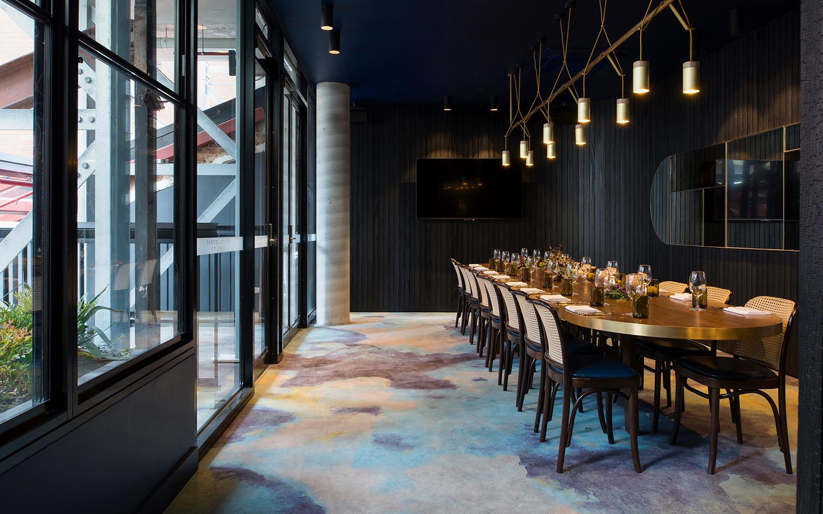 Bodenbelag Gastronomie & Hotel - Luxuriöse Räumlichkeiten mit farblich passendem Teppich